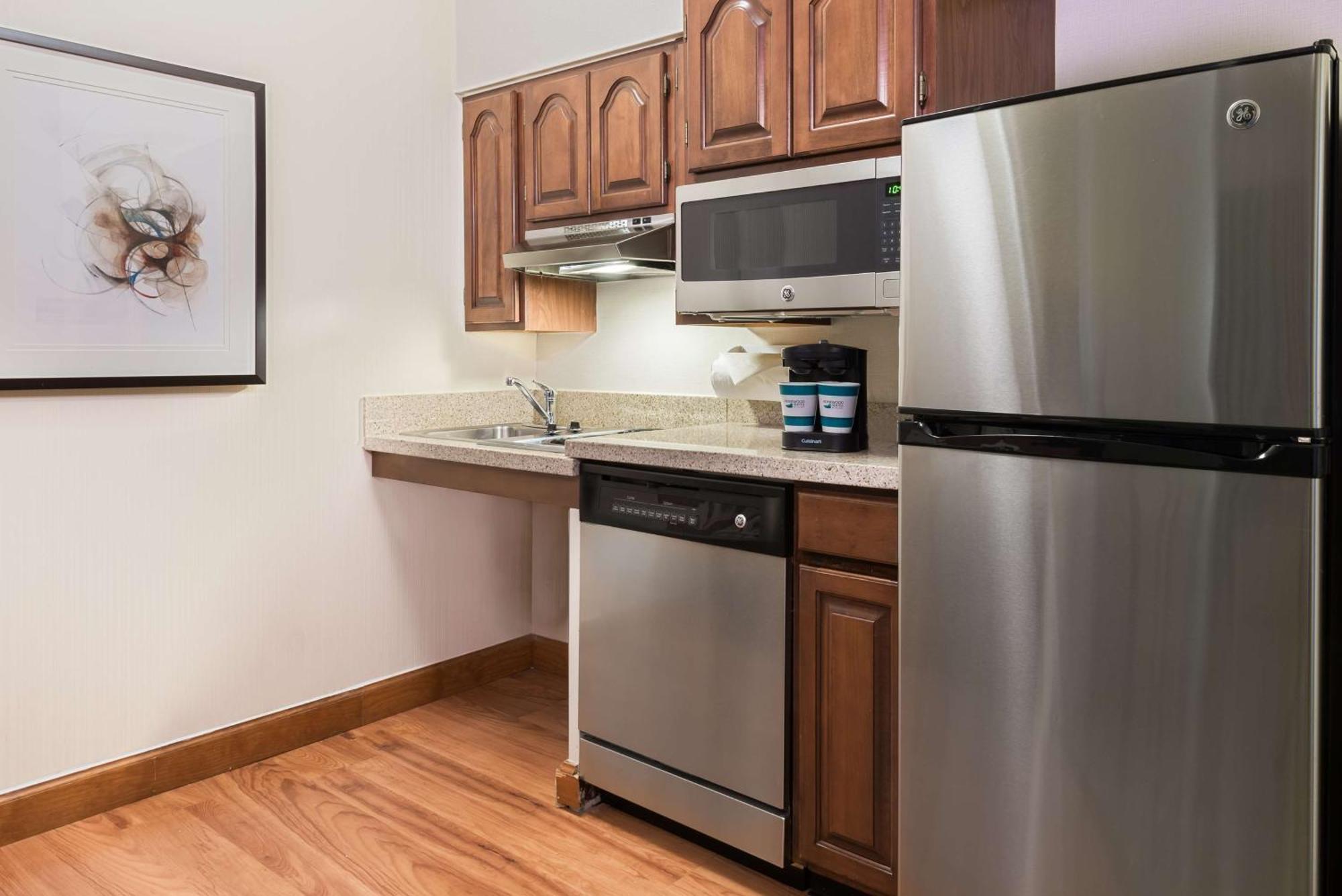 Homewood Suites By Hilton Raleigh/Crabtree Valley Екстериор снимка