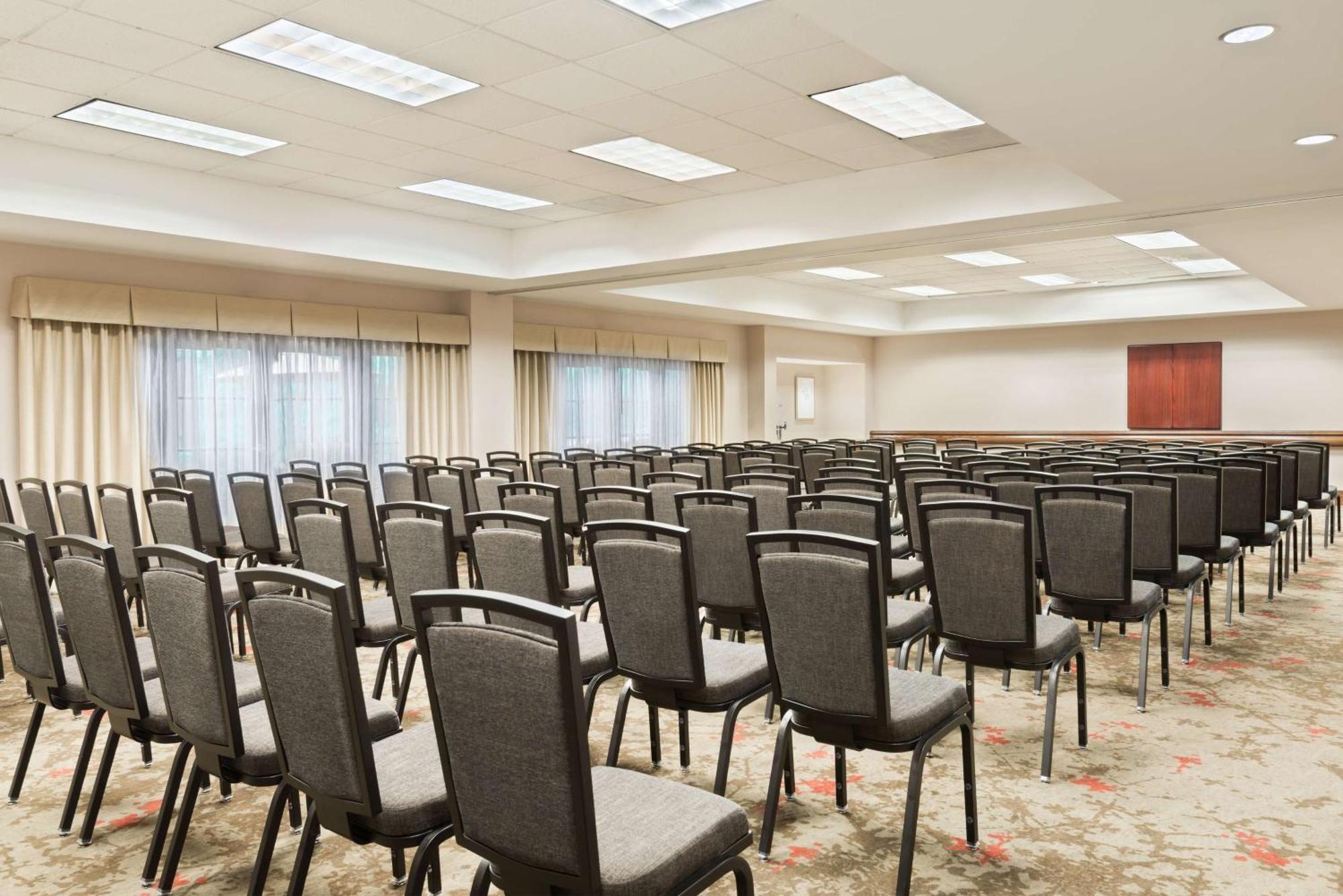Homewood Suites By Hilton Raleigh/Crabtree Valley Екстериор снимка