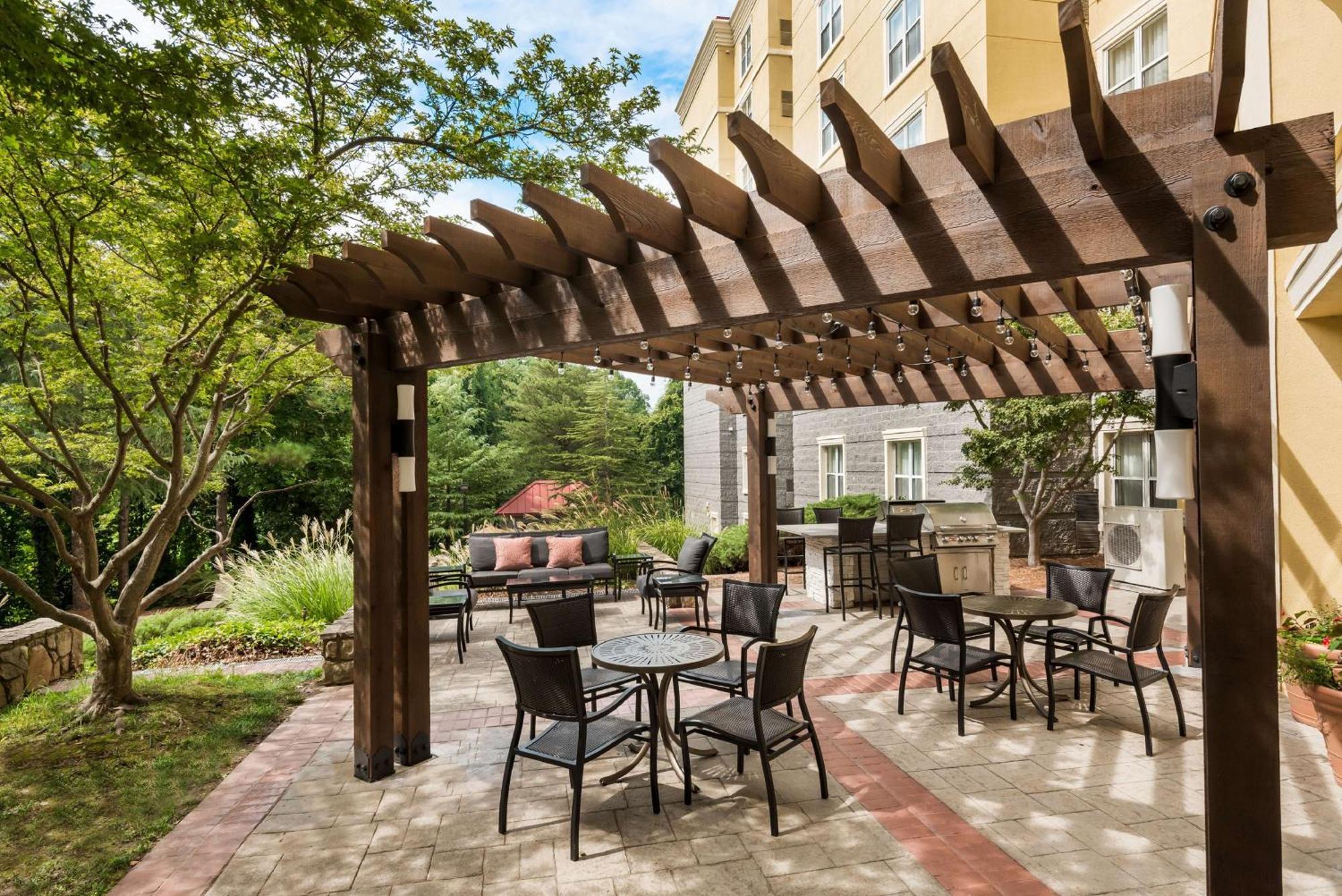 Homewood Suites By Hilton Raleigh/Crabtree Valley Екстериор снимка