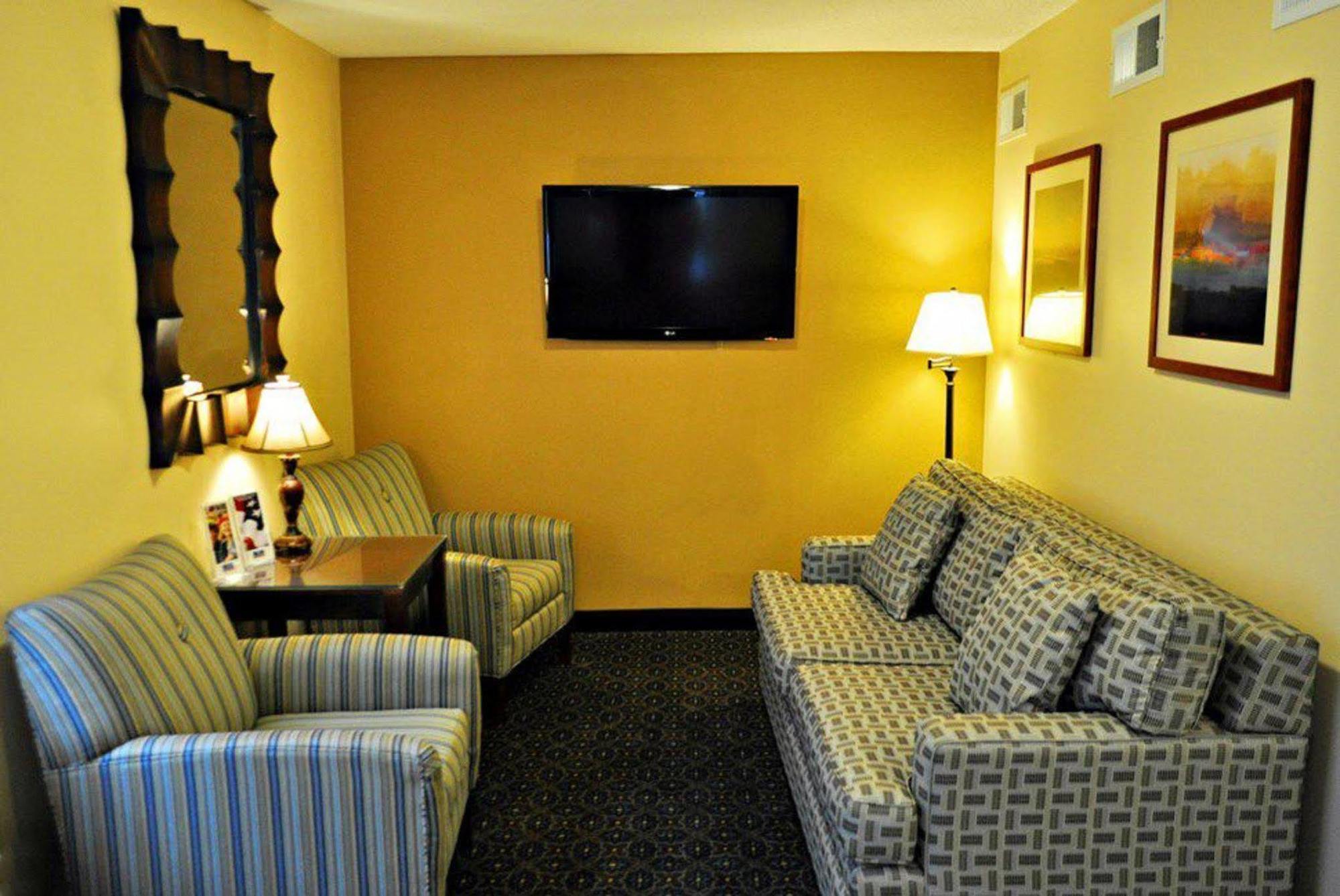Homewood Suites By Hilton Raleigh/Crabtree Valley Екстериор снимка
