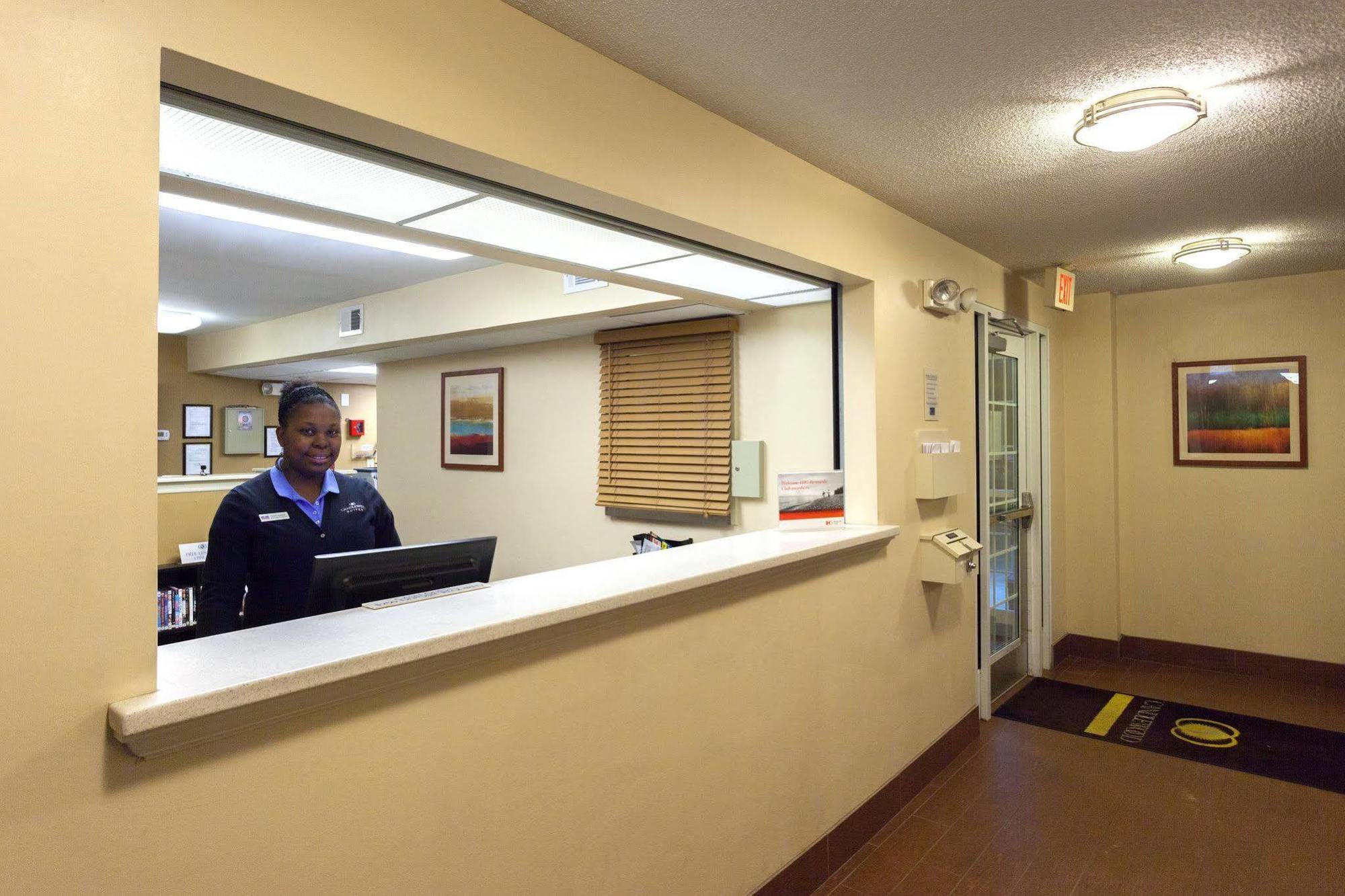Homewood Suites By Hilton Raleigh/Crabtree Valley Екстериор снимка